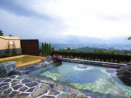 やまなしフルーツ温泉　ぷくぷく